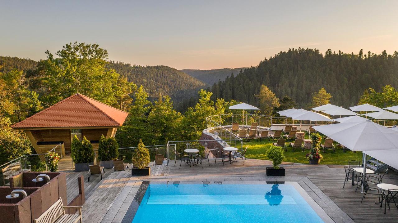 Hotel Kronelamm Im Schwarzwald Бад-Тайнах-Цавельштайн Экстерьер фото