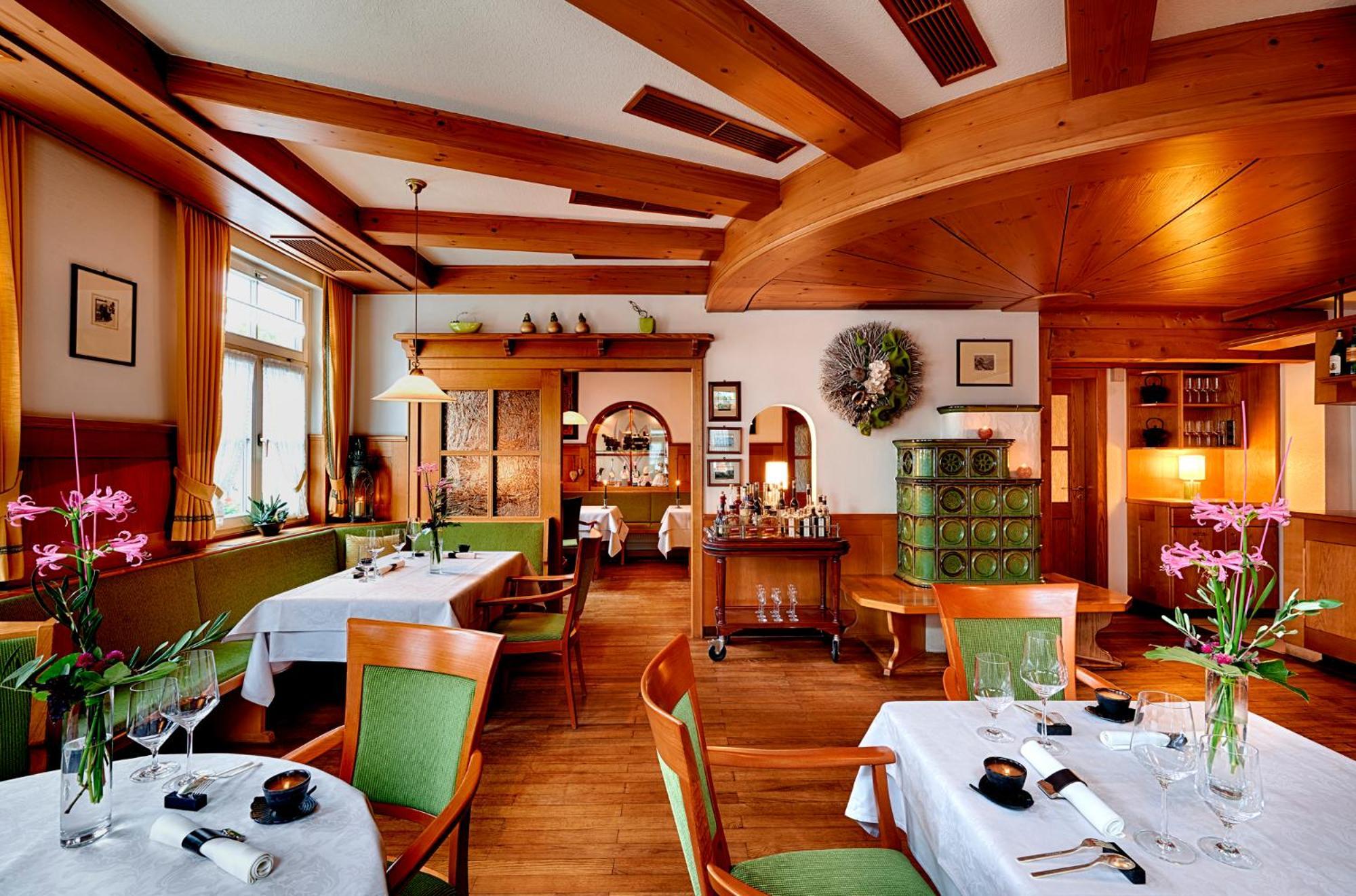 Hotel Kronelamm Im Schwarzwald Бад-Тайнах-Цавельштайн Экстерьер фото