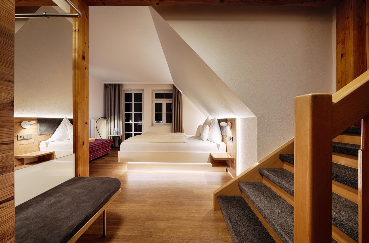 Hotel Kronelamm Im Schwarzwald Бад-Тайнах-Цавельштайн Экстерьер фото