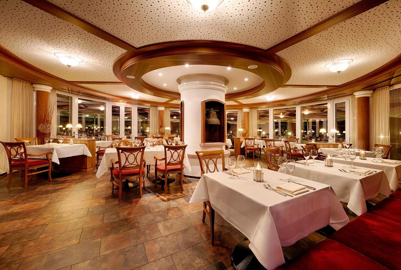 Hotel Kronelamm Im Schwarzwald Бад-Тайнах-Цавельштайн Экстерьер фото